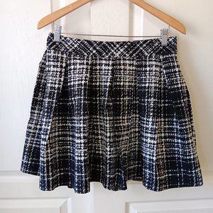 NEW Banana Republic Factory Women's Black/WhitePlaid Pleated Circle Skirt Size 4